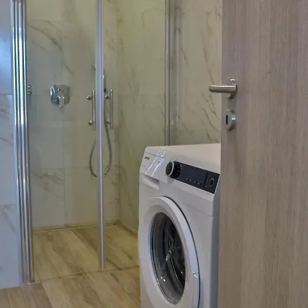 Tome Apartment *